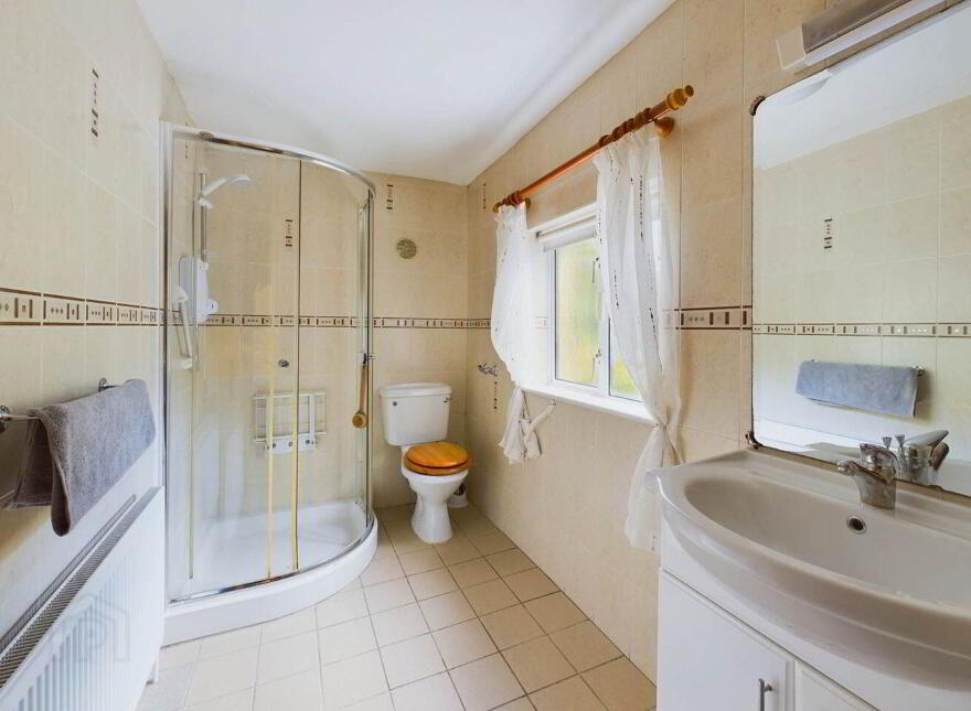 Curragh House, Curragh Aughrim, Ballinasloe, H53W942