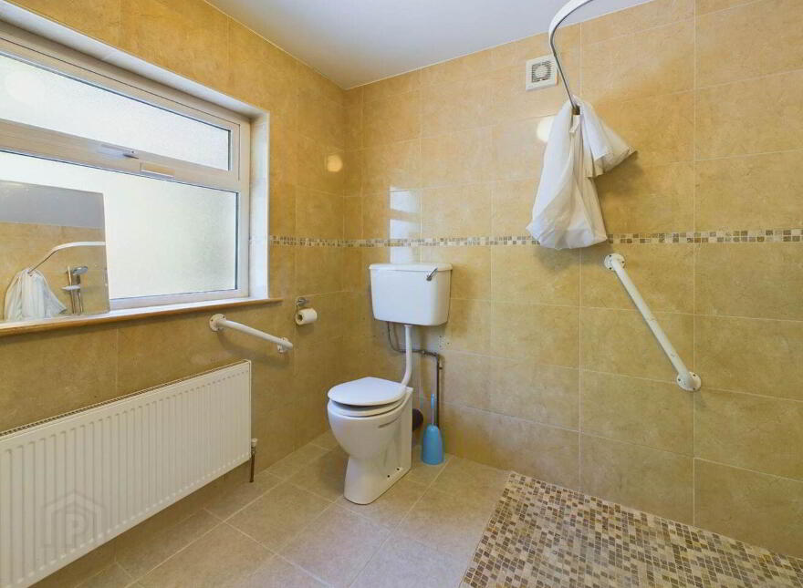 Curragh House, Curragh Aughrim, Ballinasloe, H53W942