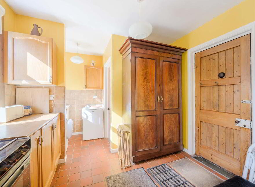 33 Knock Road, Belfast, BT5 6LA