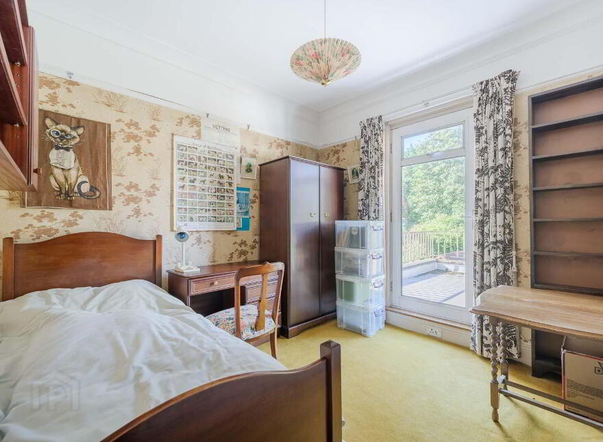 33 Knock Road, Belfast, BT5 6LA