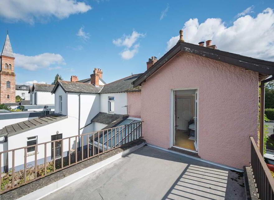33 Knock Road, Belfast, BT5 6LA