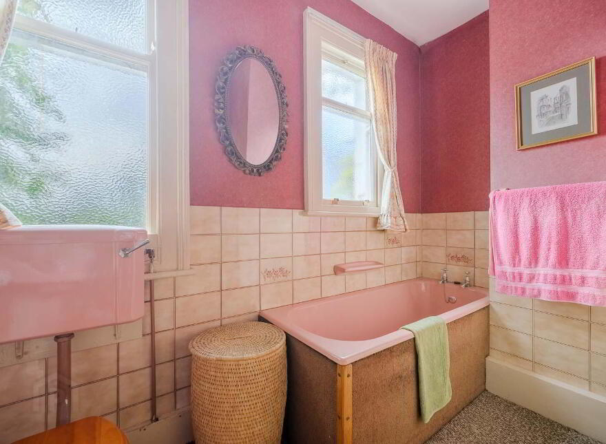 33 Knock Road, Belfast, BT5 6LA