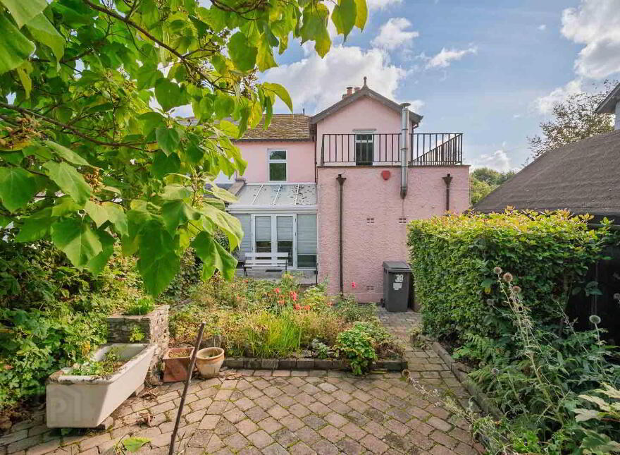33 Knock Road, Belfast, BT5 6LA