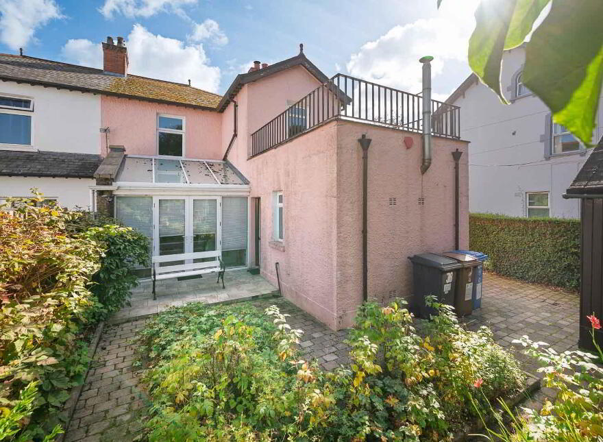 33 Knock Road, Belfast, BT5 6LA