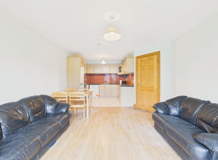 6 Dun Oran, Oranhill, Oranhill