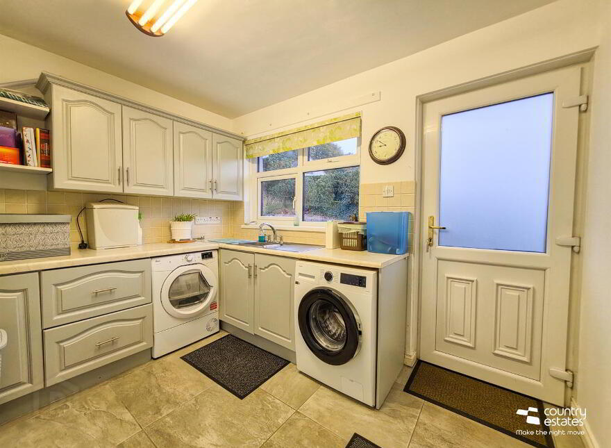 4 The Grange, Parkgate, Ballyclare, BT39 0JL