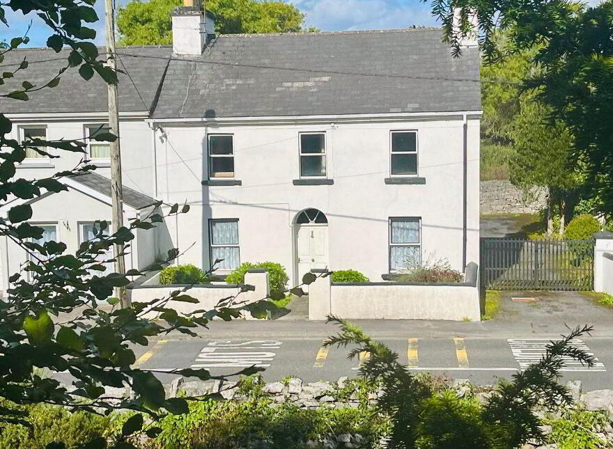 Bridge Street, Oughterard, H91Y6YX