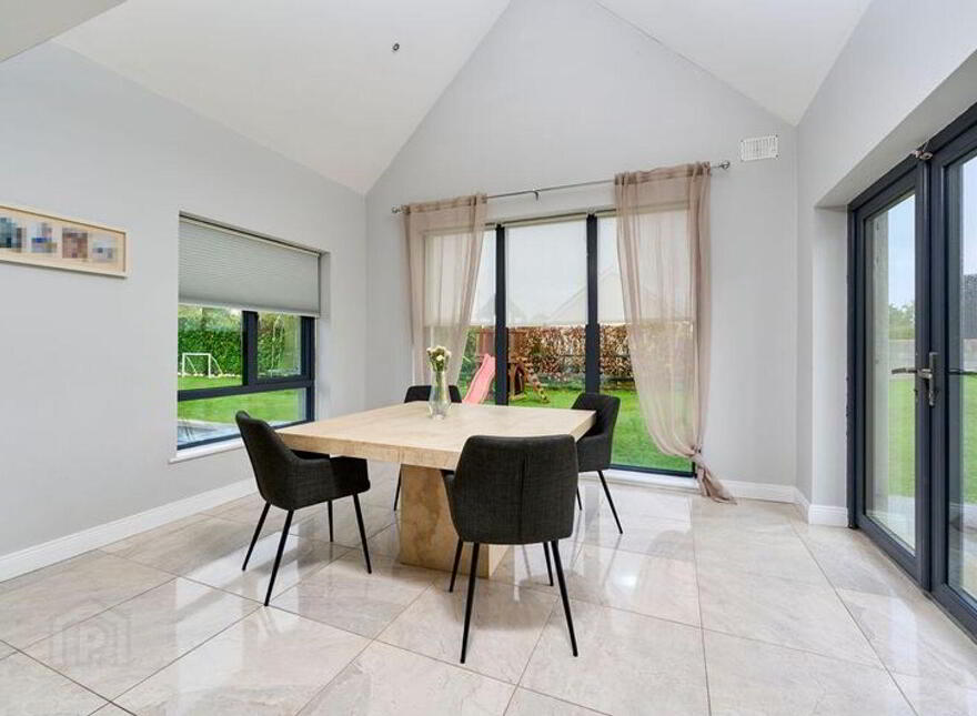 Longridge, Carbury, W91YXE1