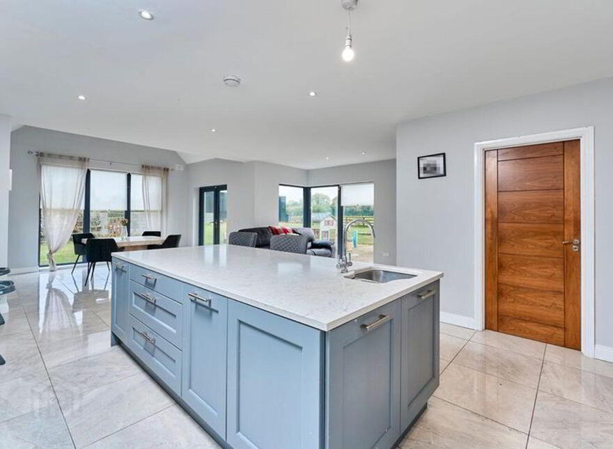 Longridge, Carbury, W91YXE1