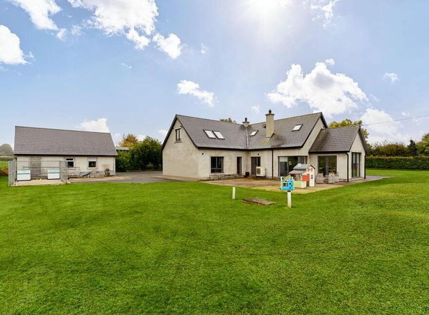 Longridge, Carbury, W91YXE1