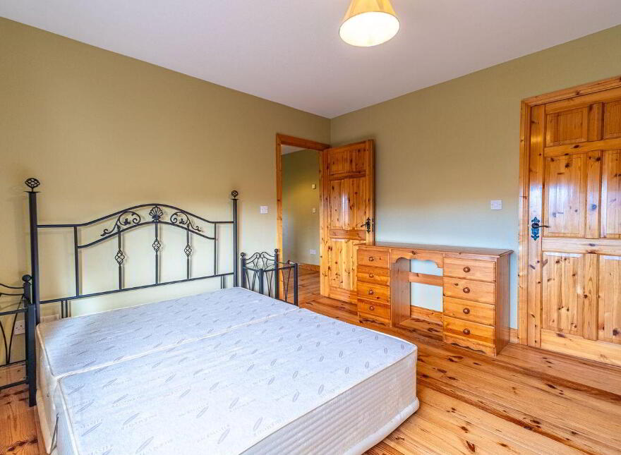 17 Loughan Hill, Drumlish, N39X622