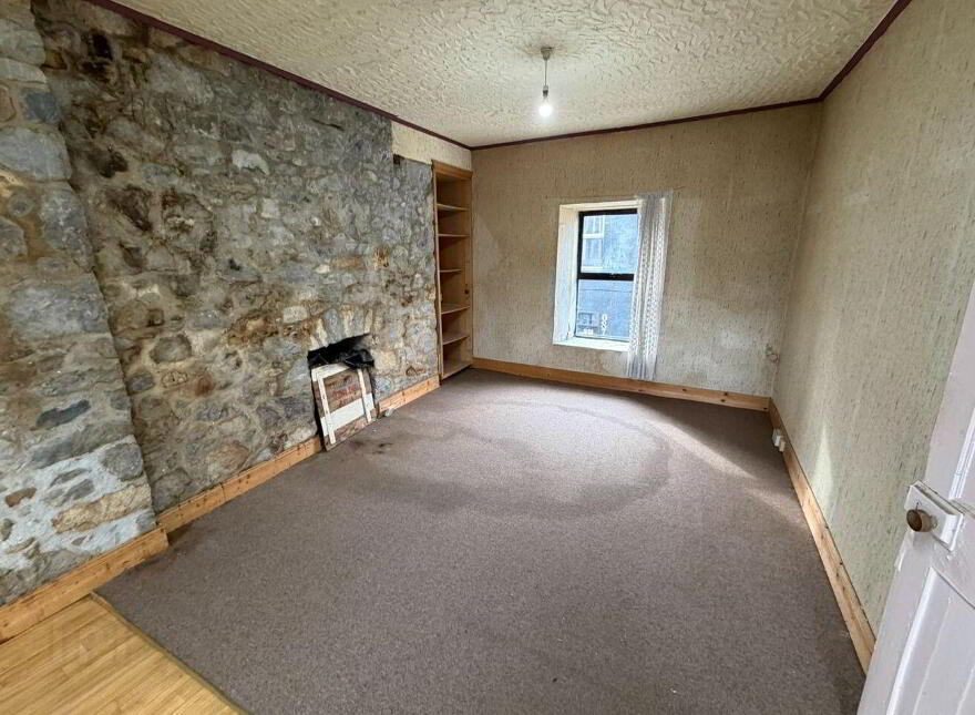 Maiden Street, Newcastle West, V42VN28