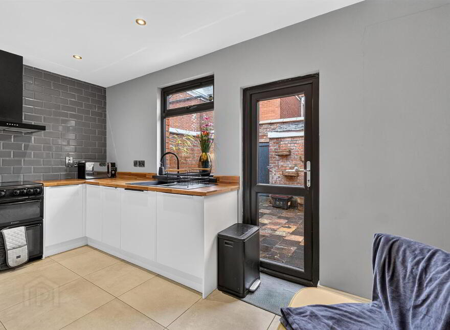 89 Kimberley Street, Belfast, BT7 3DZ