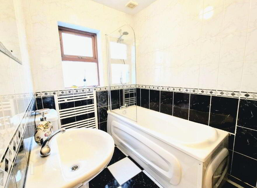 19 Skreeny Manor, Manorhamilton, F91D8N2