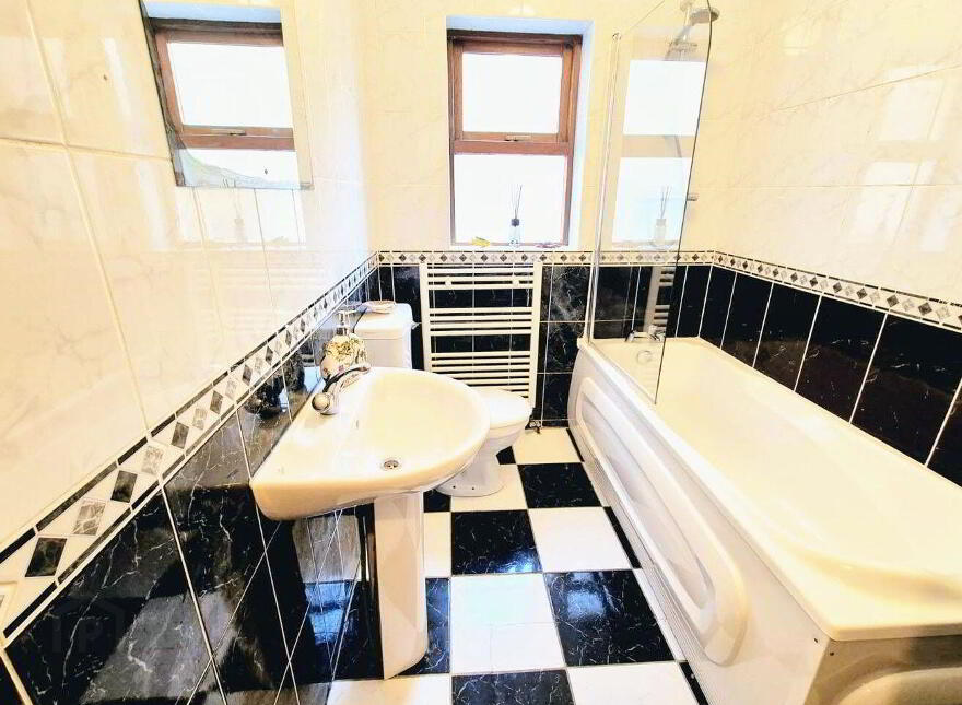 19 Skreeny Manor, Manorhamilton, F91D8N2