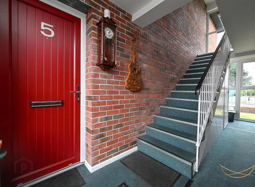 5 Carrickburn Court, Carrickfergus, BT38 7PQ