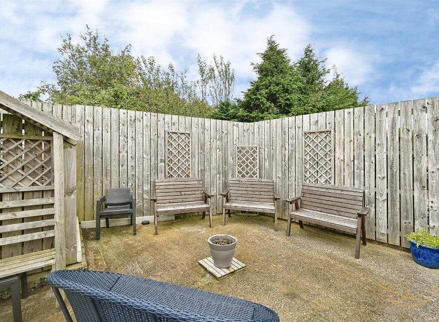 5 Carrickburn Court, Carrickfergus, BT38 7PQ