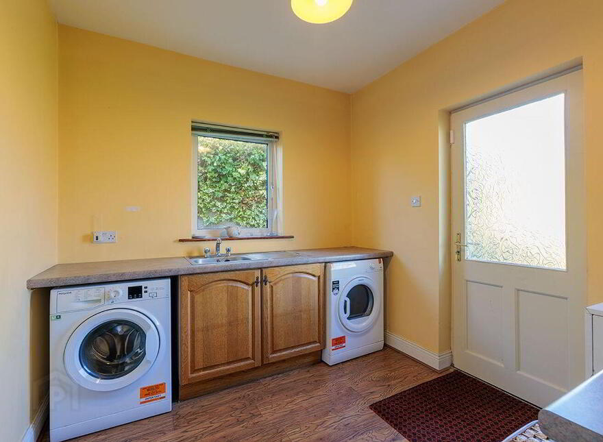 Withdean, 13 Strandside, Abbeyside, Dungarvan, X35TW80