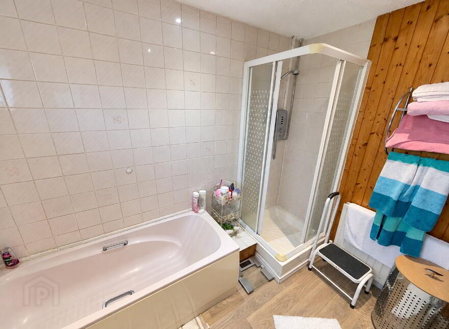8 Bentley Terrace, Waterside, L’derry, BT47 6BN