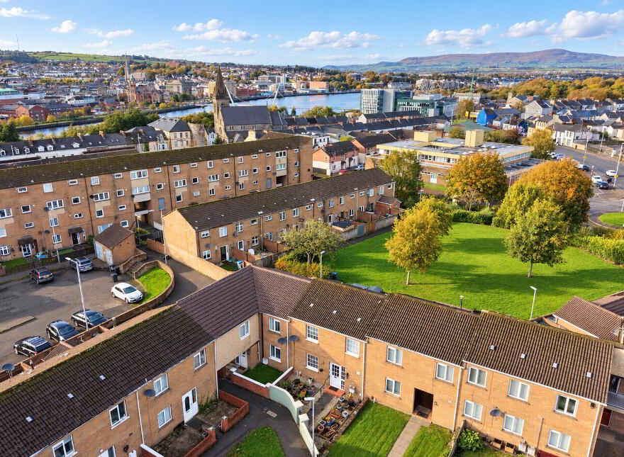 8 Bentley Terrace, Waterside, L’derry, BT47 6BN