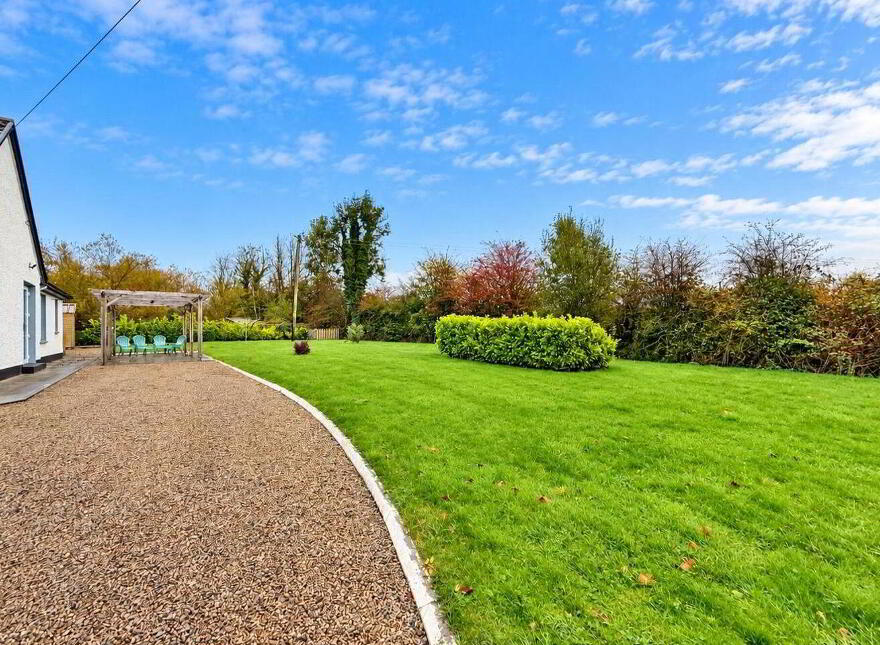 Curraghard, Lisacul, Lisacul, F45F242
