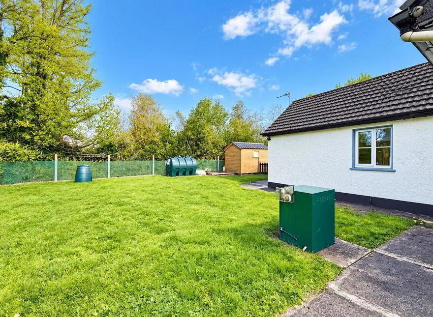 Curraghard, Lisacul, Lisacul, F45F242
