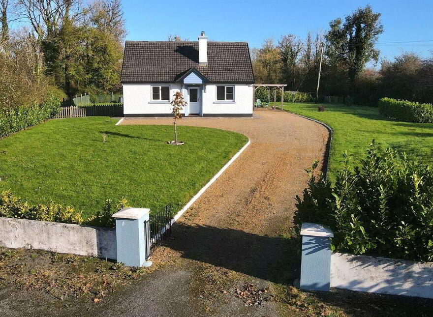 Curraghard, Lisacul, Lisacul, F45F242