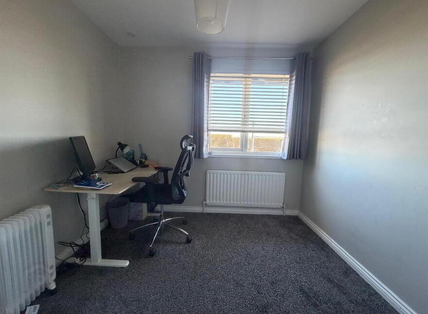 76 Hollymount Park, Waterside, Derry, BT47 3UP