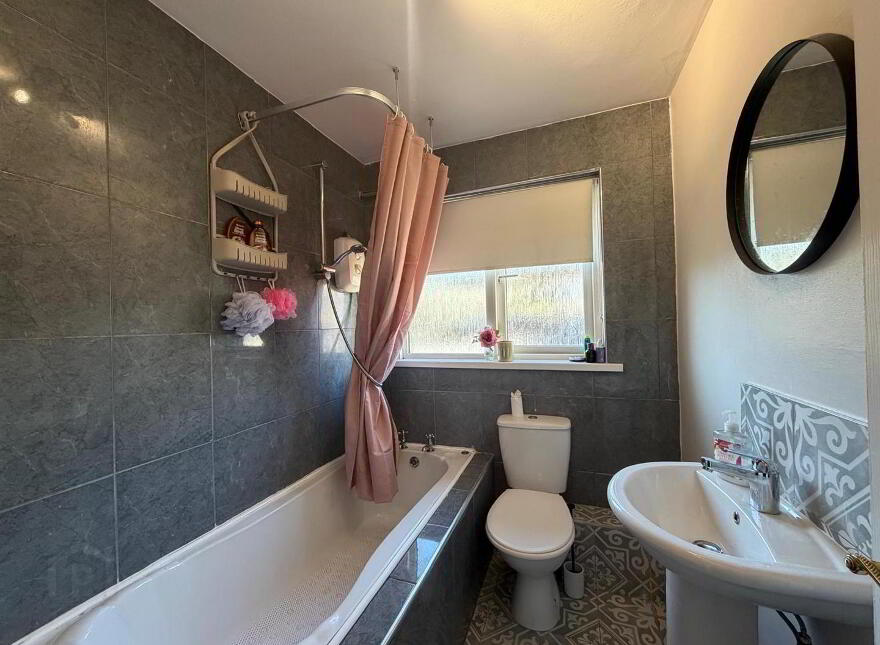 76 Hollymount Park, Waterside, Derry, BT47 3UP