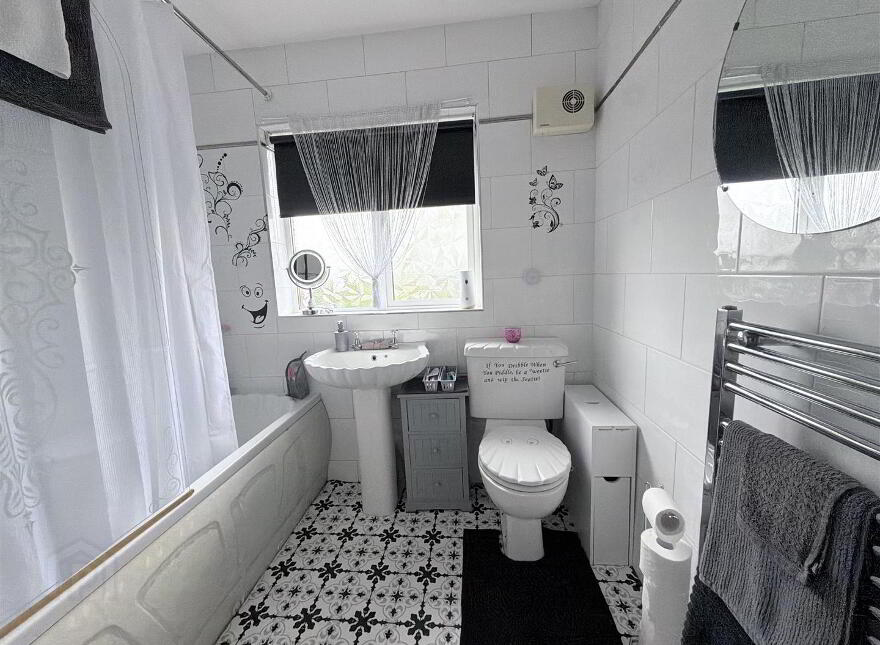 7 Grangewood Court, Waterside, L'Derry, BT47 5WT
