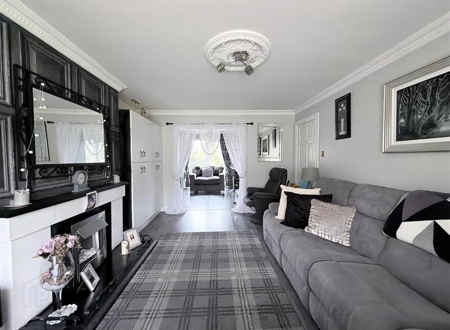 7 Grangewood Court, Waterside, L'Derry, BT47 5WT