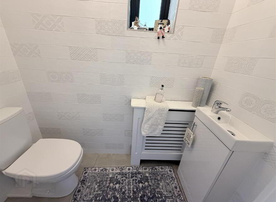 12a Cumber View, Claudy, L'Derry, BT47 4FG