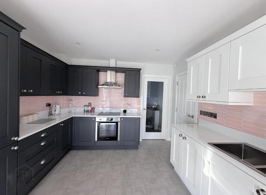 12a Cumber View, Claudy, L'Derry, BT47 4FG