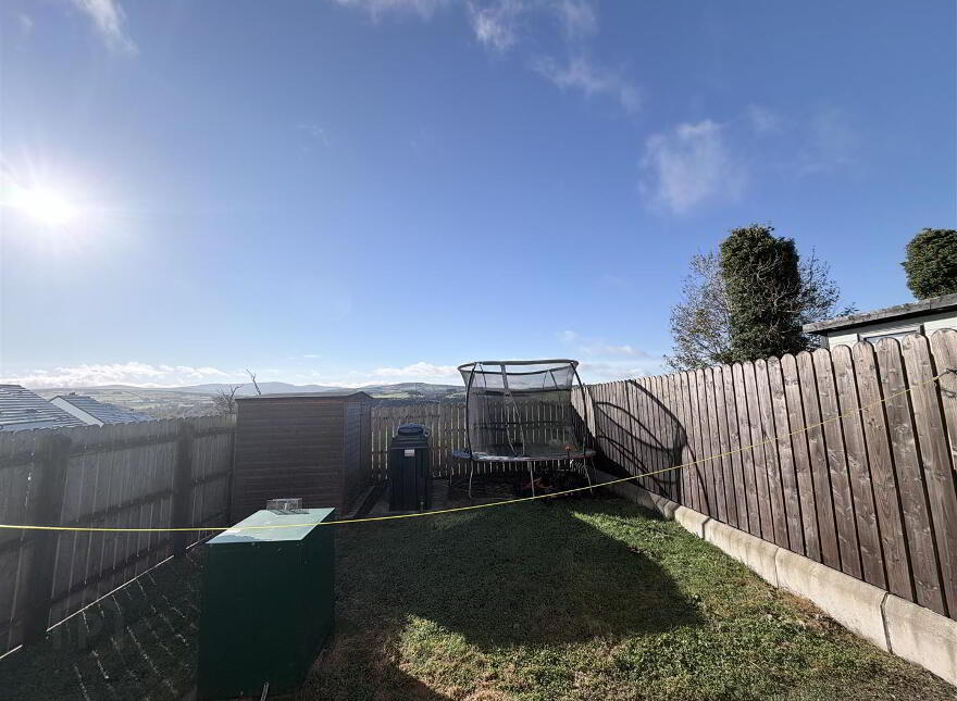 12a Cumber View, Claudy, L'Derry, BT47 4FG