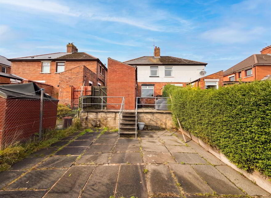 45 Dunkeld Gardens, Belfast, BT14 6NT