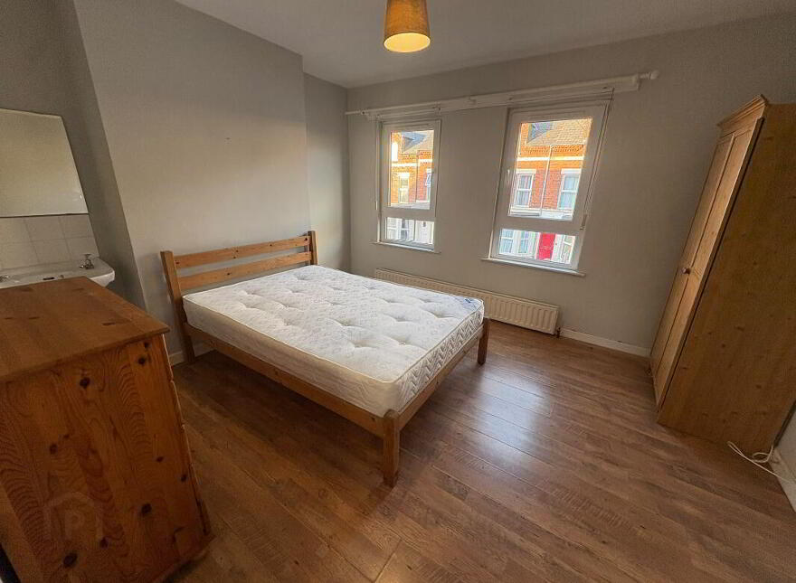 52 Melrose Street, Belfast, BT9 7DN