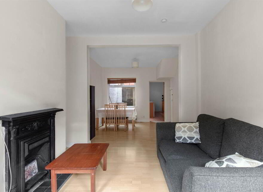 32 Hollycroft Avenue, Belfast, BT5 5JE