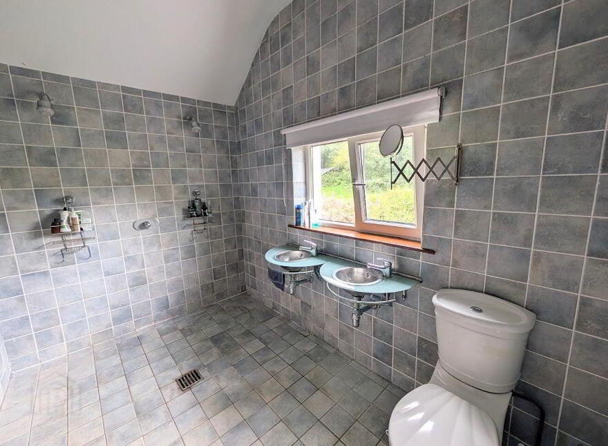 Cleggan Cottage, Ballycahane, Ballinahinch, Ballinahinch, V94P2P0