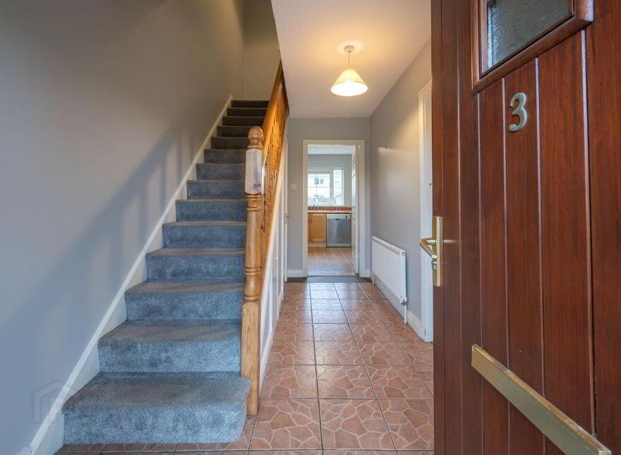 3 The Elms, Classes Lake, Ovens, P31V977