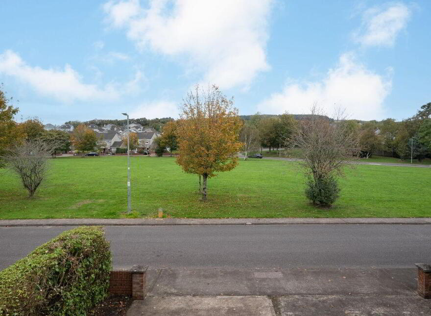 3 The Elms, Classes Lake, Ovens, P31V977