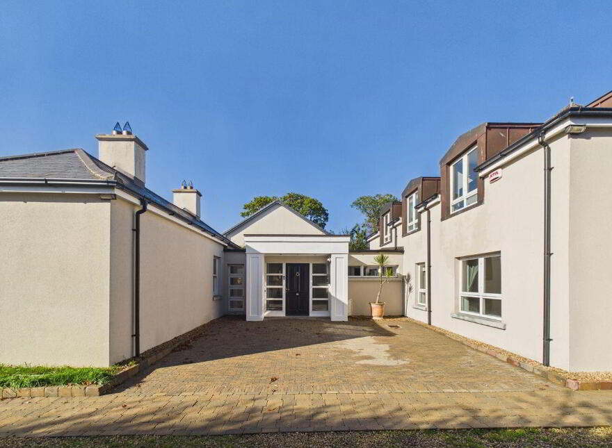 Chestnut House, Rolestown, Swords, K67C8Y8