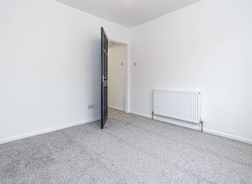 19 Inverary Drive, Sydenham, Belfast, BT4 1RB