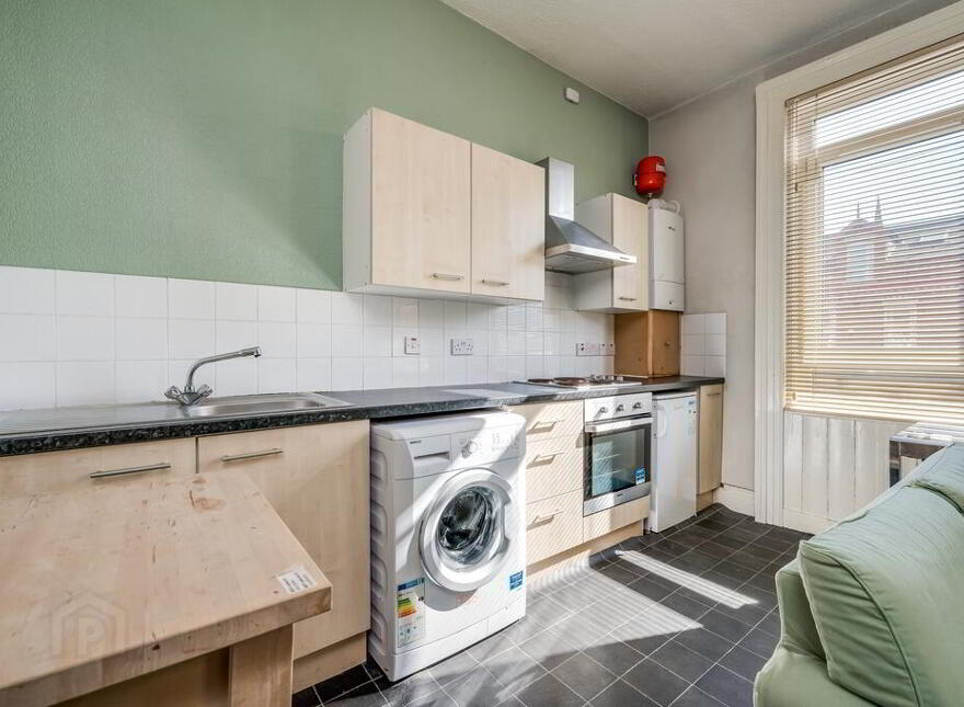 Flat 2, 16 Ireton Street, Belfast, BT7 1LH