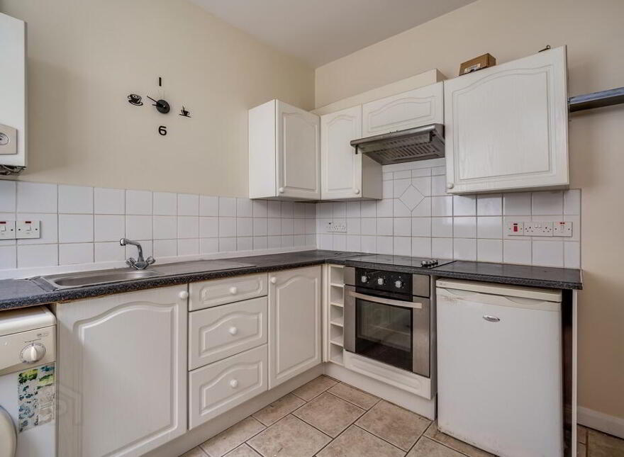 Flat 1, 19 Cameron Street, Belfast, BT7 1GU