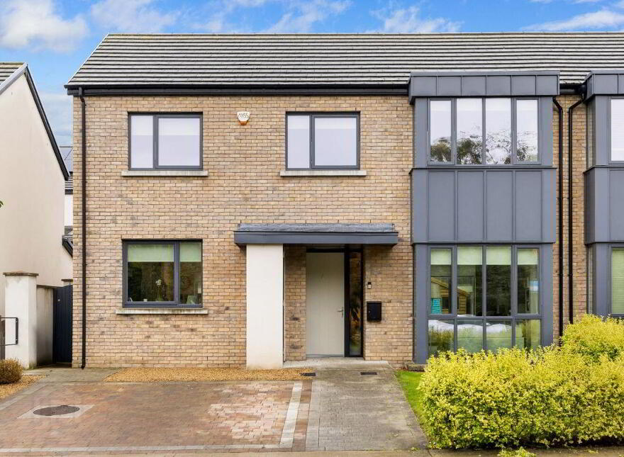 16 The Avenue, Carrickmines Manor, Carrickmines, Carrickmines, D18XAV6