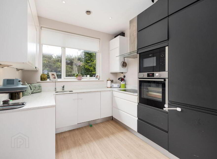 16 The Avenue, Carrickmines Manor, Carrickmines, Carrickmines, D18XAV6