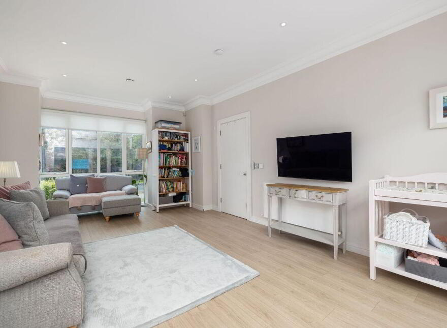 16 The Avenue, Carrickmines Manor, Carrickmines, Carrickmines, D18XAV6