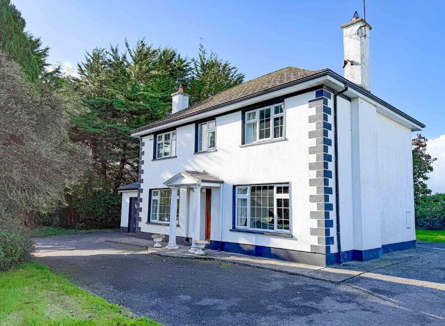 The Green, Holycross, Holycross, E41R250