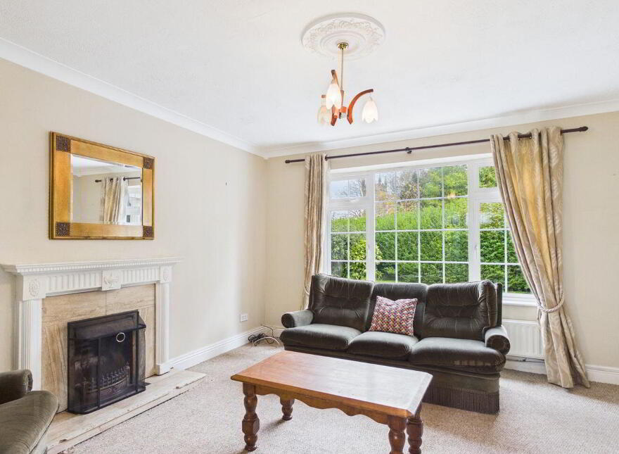 The Green, Holycross, Holycross, E41R250