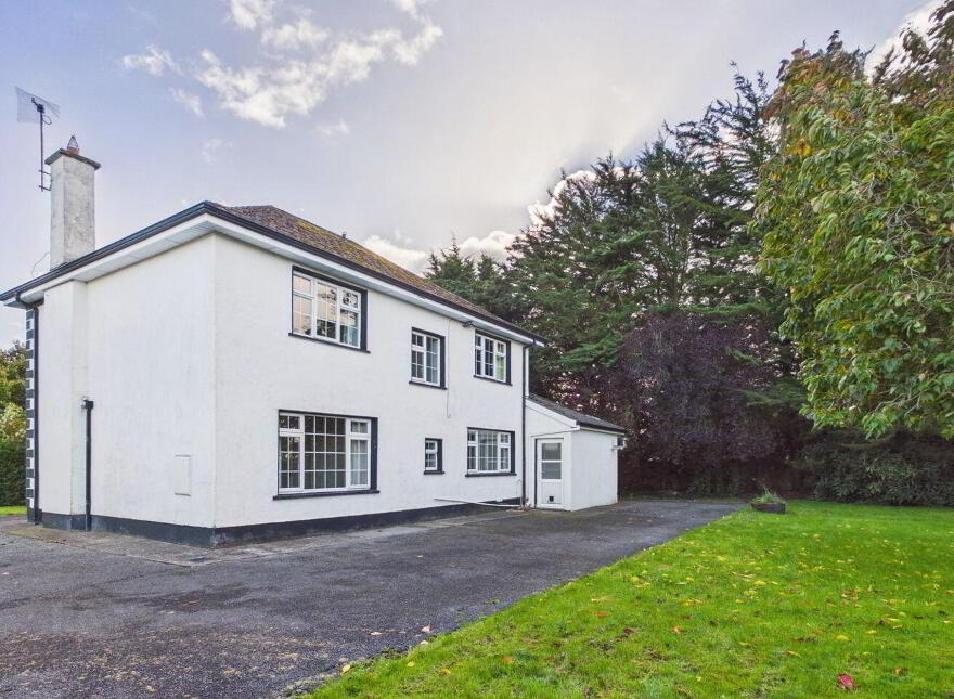 The Green, Holycross, Holycross, E41R250